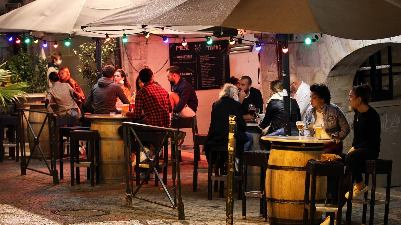 &Kappa;&omicron;&rho;&omega;&nu;&omicron;ϊό&sigmaf;: &Nu;&tau;&epsilon;&mu;&pi;&omicron;ύ&tau;&omicron; &kappa;ά&nu;&epsilon;&iota; &alpha;&pi;ό &sigma;ή&mu;&epsilon;&rho;&alpha; &eta; &chi;&alpha;&lambda;ά&rho;&omega;&sigma;&eta; &tau;&omega;&nu; &mu;έ&tau;&rho;&omega;&nu; &sigma;&epsilon; &delta;&iota;&alpha;&sigma;&kappa;έ&delta;&alpha;&sigma;&eta; &kappa;&alpha;&iota; &gamma;ή&pi;&epsilon;&delta;&alpha;