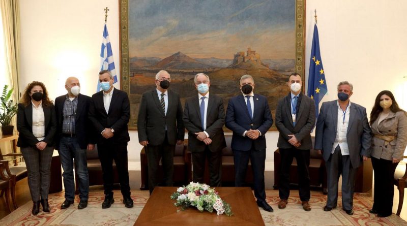 &Mu;&epsilon; &chi;&rho;&eta;&mu;&alpha;&tau;&omicron;&delta;ό&tau;&eta;&sigma;&eta; &tau;&eta;&sigmaf; &Pi;&epsilon;&rho;&iota;&phi;έ&rho;&epsilon;&iota;&alpha;&sigmaf; &Alpha;&tau;&tau;&iota;&kappa;ή&sigmaf; &tau;&alpha; έ&rho;&gamma;&alpha; &alpha;&pi;&omicron;&kappa;&alpha;&tau;ά&sigma;&tau;&alpha;&sigma;&eta;&sigmaf; &kappa;&alpha;&iota; &alpha;&nu;ά&delta;&epsilon;&iota;&xi;&eta;&sigmaf; &tau;&omicron;&upsilon; &iota;&sigma;&tau;&omicron;&rho;&iota;&kappa;&omicron;ύ &kappa;&tau;&iota;&rho;ί&omicron;&upsilon; &tau;&eta;&sigmaf; &Beta;&omicron;&upsilon;&lambda;ή&sigmaf; &epsilon;&pi;ί &tau;&eta;&sigmaf; &omicron;&delta;&omicron;ύ &Phi;&iota;&lambda;&epsilon;&lambda;&lambda;ή&nu;&omega;&nu;