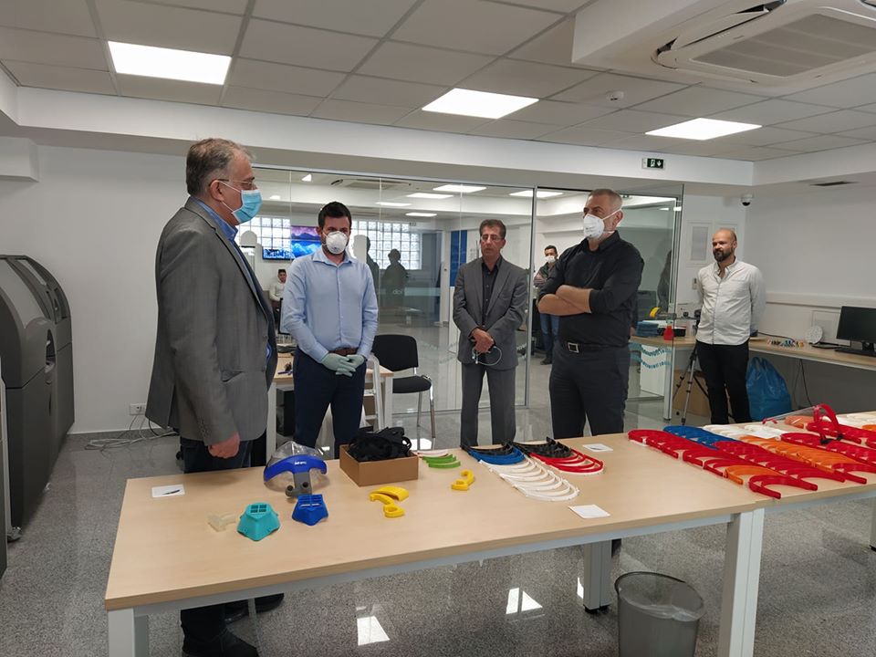 &Pi;&epsilon;&iota;&rho;&alpha;&iota;ά&sigmaf; : &Epsilon;&pi;ί&sigma;&kappa;&epsilon;&psi;&eta; &Theta;&epsilon;&omicron;&delta;&omega;&rho;&iota;&kappa;ά&kappa;&omicron;&upsilon; &sigma;&tau;&omicron; Blue Lab