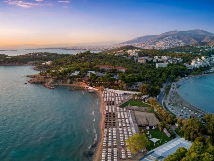 Αθηναϊκή Ριβιέρα: Στα ύψη οι τιμές – Σε εξέλιξη εμβληματικά έργα έως το 2026