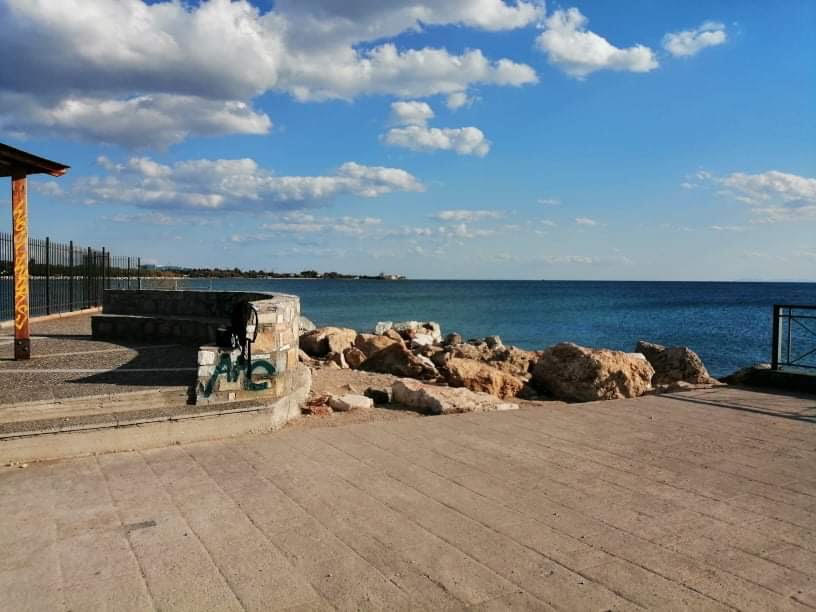 &Pi;&epsilon;&rho;&iota;&sigma;&tau;&alpha;&tau;&iota;&kappa;ό &mu;&epsilon; &delta;ύ&omicron; &mu;&epsilon;&theta;&upsilon;&sigma;&mu;έ&nu;&omicron;&upsilon;&sigmaf; &alpha;&nu;&eta;&lambda;ί&kappa;&omicron;&upsilon;&sigmaf; &sigma;&tau;&eta;&nu; &pi;&alpha;&rho;&alpha;&lambda;ί&alpha; &Alpha;&lambda;ί&mu;&omicron;&upsilon;