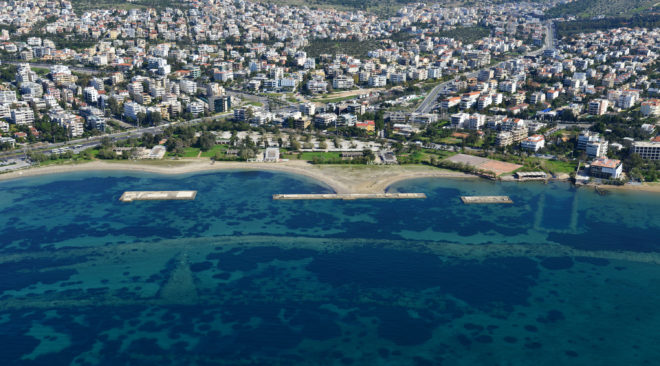 Costa Navarino, Hilton και Grivalia στις οργανωμένες ακτές της Βούλας