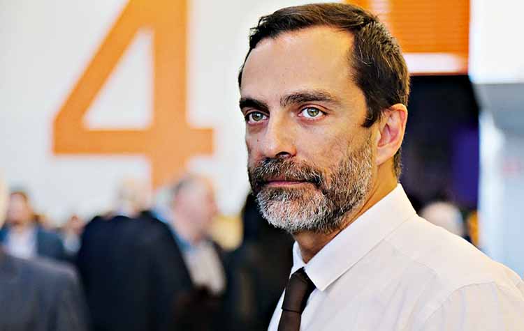 Η «αλήθεια» του Φώτη Καρύδα μέσα από τη Ζήνα Κουτσελίνη και την εκπομπή «Αλήθειες με τη Ζήνα»