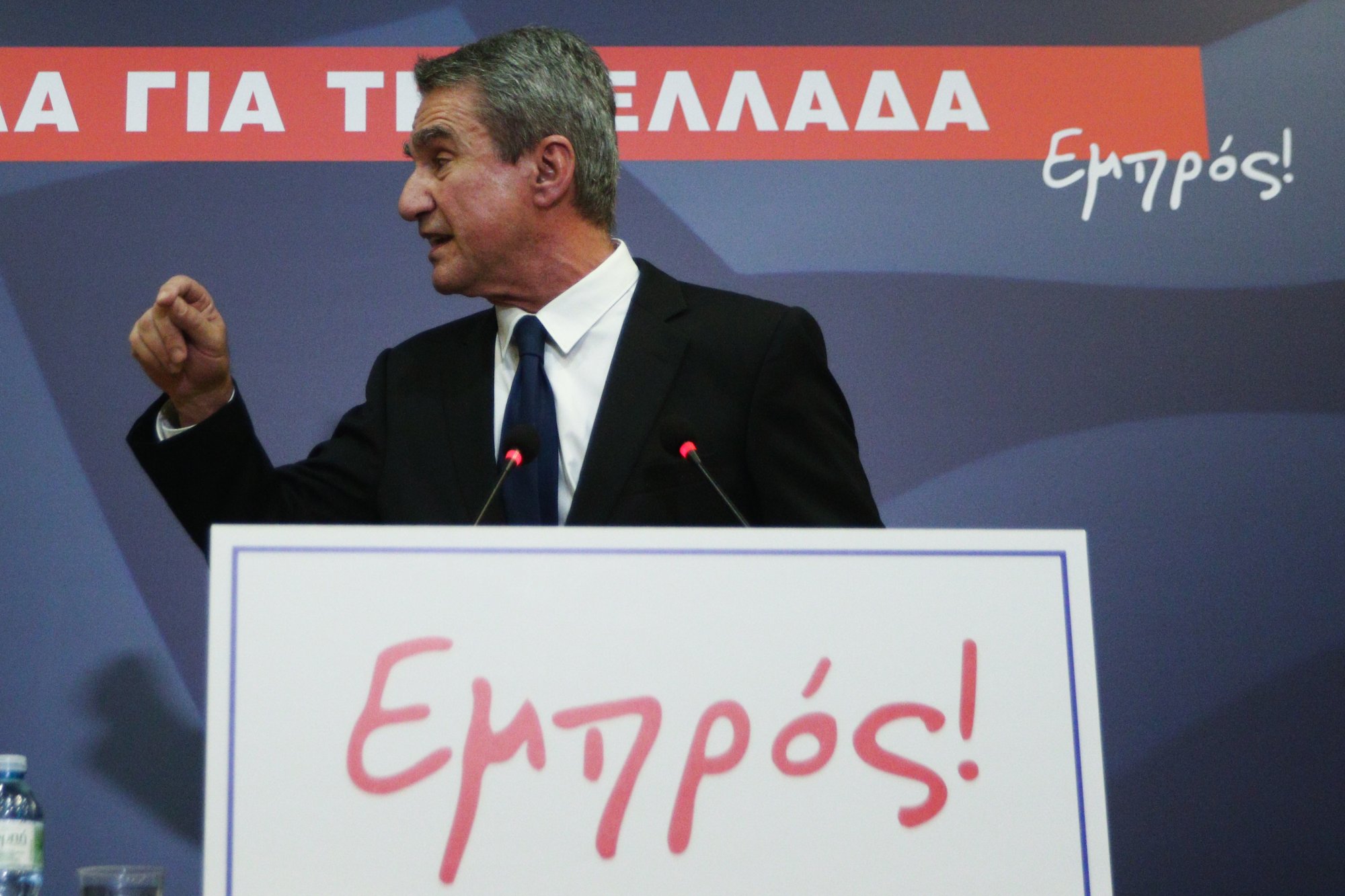 Λοβέρδος: Είμαι παρών στο χώρο του Κέντρου