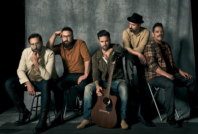 &Omicron;&iota; Onirama &sigma;&tau;&omicron; drive-in festival &tau;&eta;&sigmaf; &Gamma;&lambda;&upsilon;&phi;ά&delta;&alpha;&sigmaf;