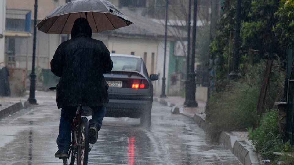 &Kappa;&alpha;&iota;&rho;ό&sigmaf;: Έ&rho;&chi;&epsilon;&tau;&alpha;&iota; &nu;έ&omicron; &kappa;ύ&mu;&alpha; &kappa;&alpha;&kappa;&omicron;&kappa;&alpha;&iota;&rho;ί&alpha;&sigmaf; &mu;&epsilon; &iota;&sigma;&chi;&upsilon;&rho;ή &pi;&tau;ώ&sigma;&eta; &tau;&eta;&sigmaf; &theta;&epsilon;&rho;&mu;&omicron;&kappa;&rho;&alpha;&sigma;ί&alpha;&sigmaf; &ndash; &Pi;&omicron;&iota;&epsilon;&sigmaf; &pi;&epsilon;&rho;&iota;&omicron;&chi;έ&sigmaf; &theta;&alpha; &chi;&tau;&upsilon;&pi;ή&sigma;&epsilon;&iota;;